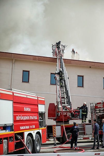 Bursa’da Yüksek İhtisas EA Dörtçelik Ruh Sağlığı ve Hastalıkları Hastanesi’nde yangın çıktı