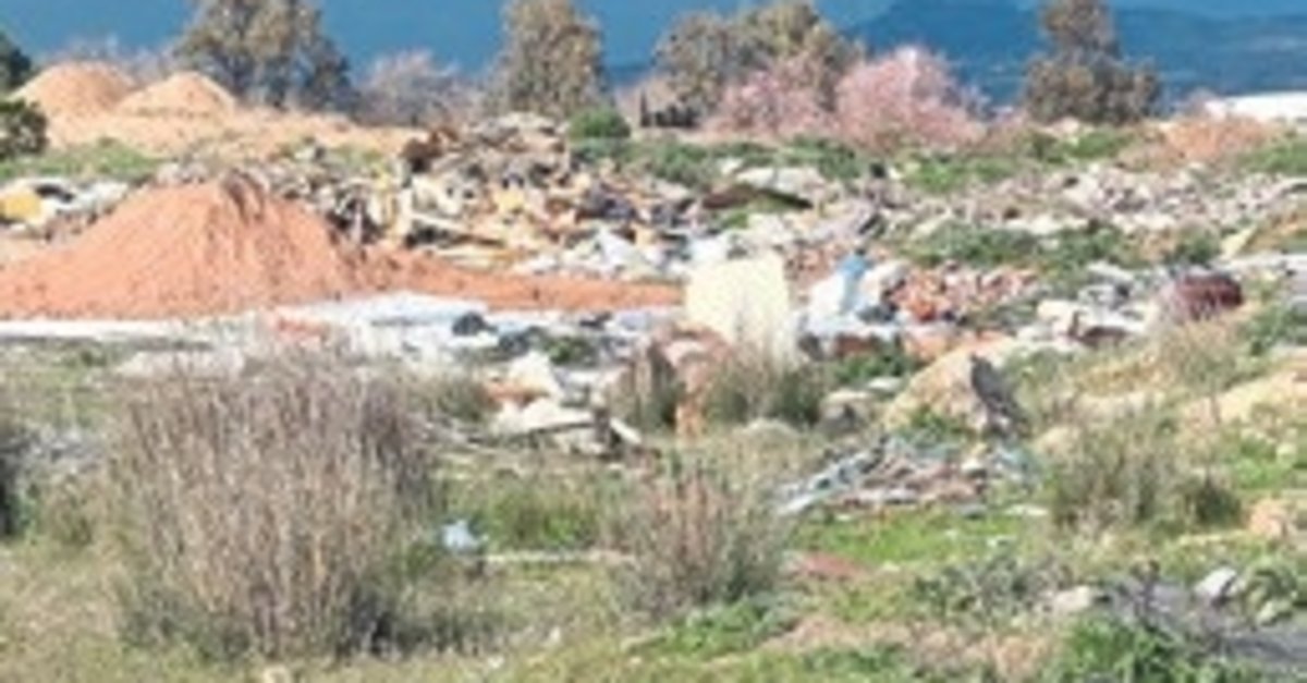 Kuş Cenneti çöplüğe döndü