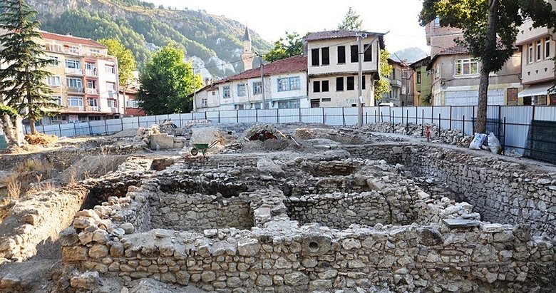 Kütahya’da hamam ve mescit kalıntısının bulunduğu kazı bölgesinde arkeopark oluşturulacak
