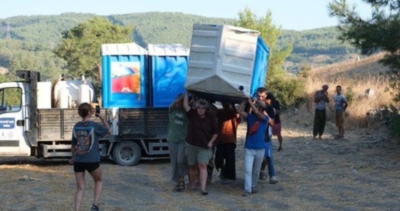 Hülya’nın iki eli yakanızda olacak