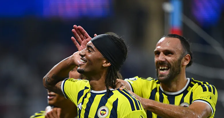 18 yıllık hasret bitti: Fenerbahçe, Lyon’u deplasmanda mağlup ederek Devler Ligi’ne yükseldi