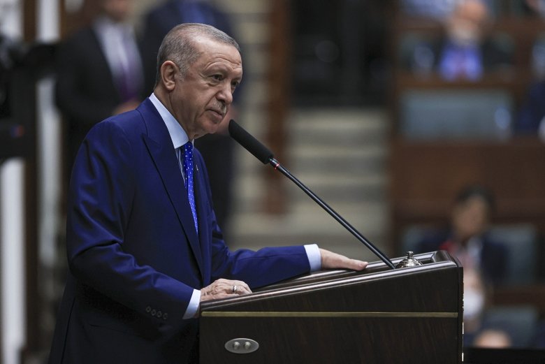 SON DAKİKA: Başkan Erdoğan’dan dikkat çeken sözler: Heybedeki büyük turplar daha dökülmedi!