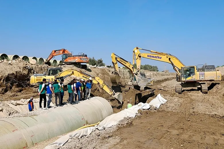 aydinda-proje-tamamlandiginda-su-kaybi-en-aza-inecek-dev-borularin-montaji-yapiliyor-1784636896333.jpeg