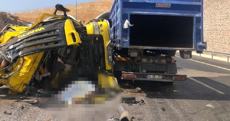 İzmir’de korkunç kaza! Lastiği patlayan tır ortalığı savaş alanına çevirdi: 1 ölü 5 yaralı