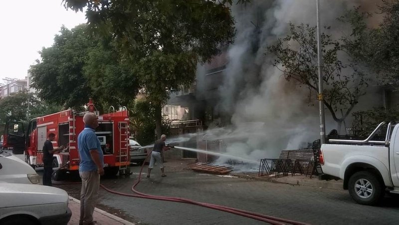 Ödemiş’te depo yangını: 7 kişi dumandan etkilendi