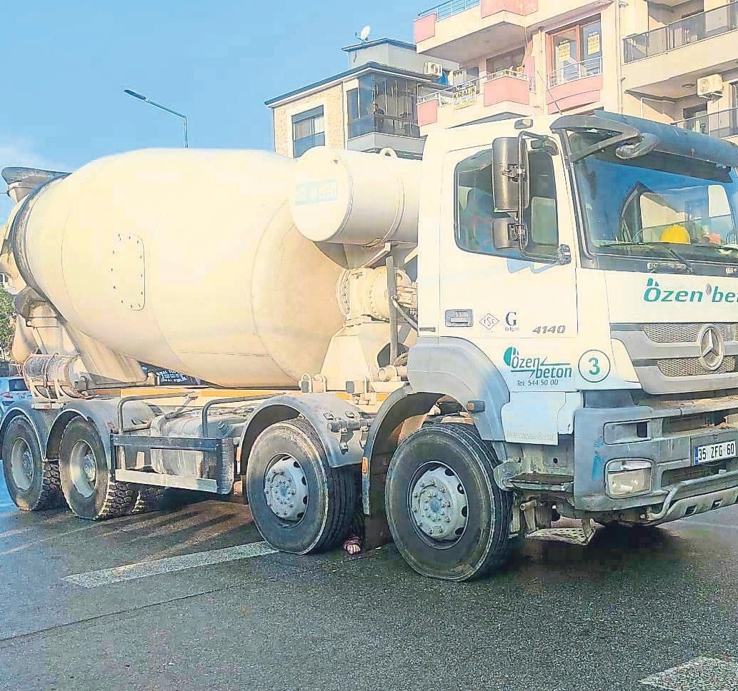 İzmir'de beton mikseri dehşeti