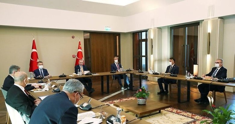 Başkan Erdoğan Bitlis’te bölge valileriyle toplantı yaptı