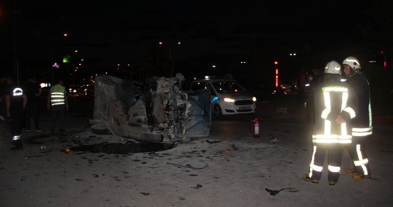 afyon da feci kaza kavsakta iki otomobil carpisti afyonkarahisar haberleri