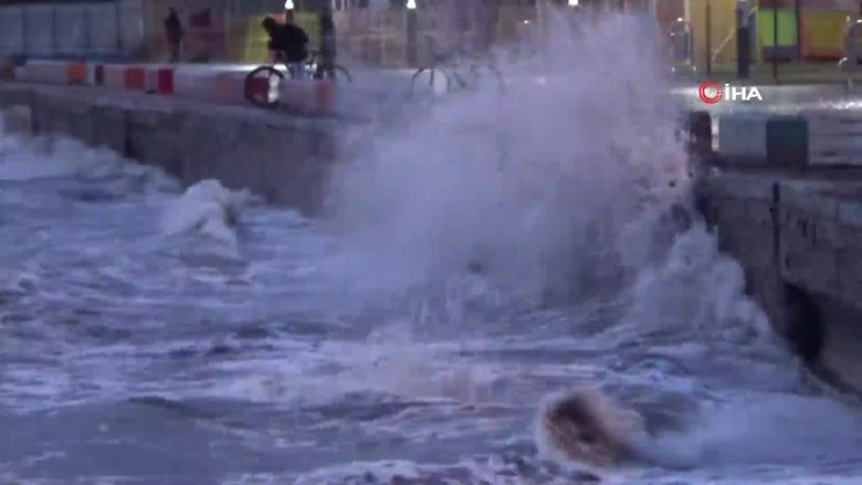 Fırtına etkili olmaya başladı! Hava durumu nasıl olacak?