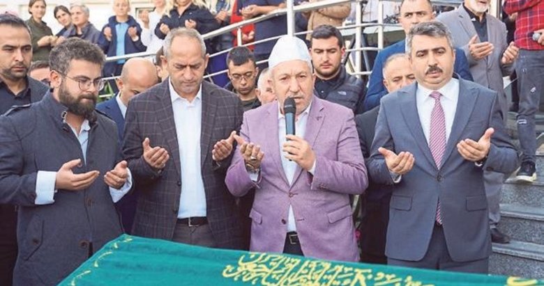 Anı turnuvasında arkadaşı gibi öldü