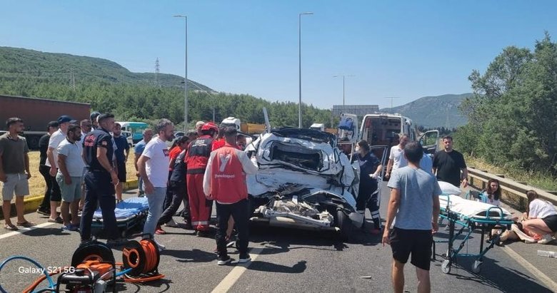 Muğla’da feci kaza: 2’si ağır 4 yaralı