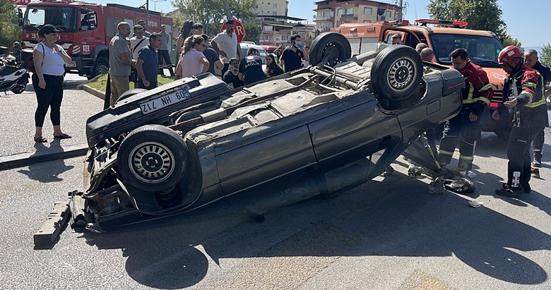 Aydın’da ani frene basan araç takla attı! 2 yaralı