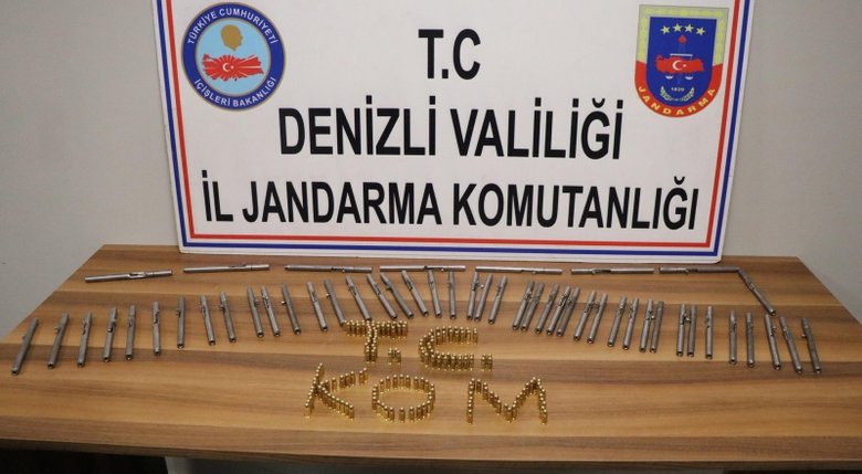 Denizli’de kalem görünümlü 50 suikast silahı ele geçirildi