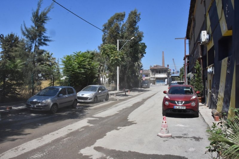 İzmir’deki toz, esnafı canından bezdirdi