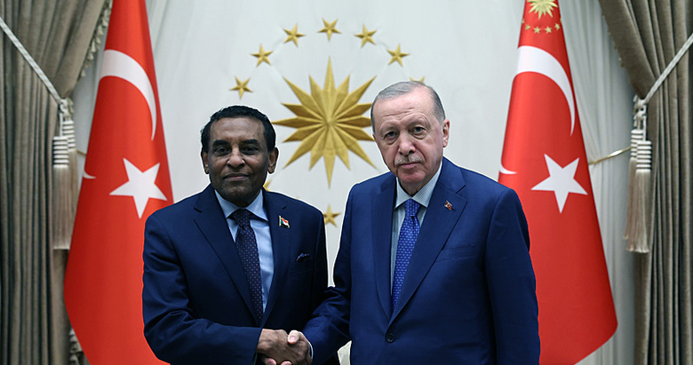 Başkan Erdoğan, Sudan Başbakanı Kamil İdris ile görüştü