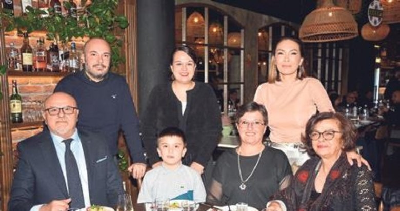 Tanyer Yapı ailesi 30. yılını kutladı