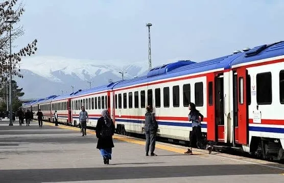 dogu-ekspresinin-yeni-sezon-biletleri-yarin-satisa-cikacak-biletler-ne-kadar-nereden-nasil-alinir-1793013996093.jpeg