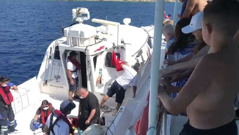 İngiliz turistin imdadına sahil güvenlik yetişti!