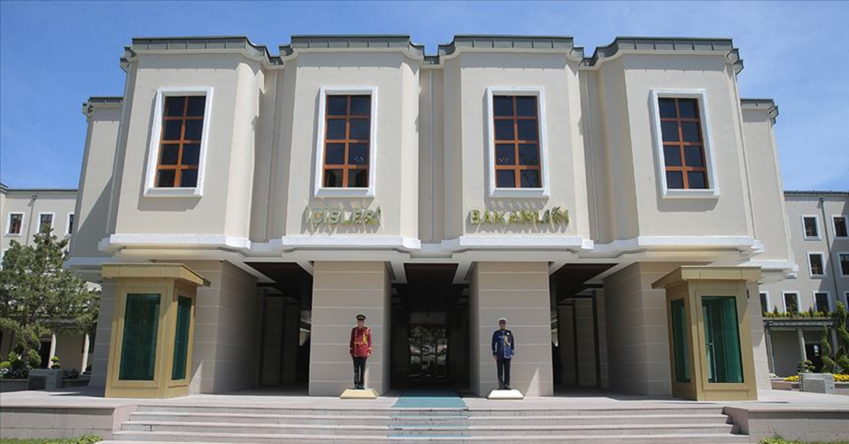 Bakanlık duyurdu! Kırmızı bültenle aranan 13 suçlu yakalandı