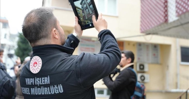 Bakan Kurum: İstanbul’daki depremlerin ardından 1640 binanın az hasarlı olduğunu tespit ettik