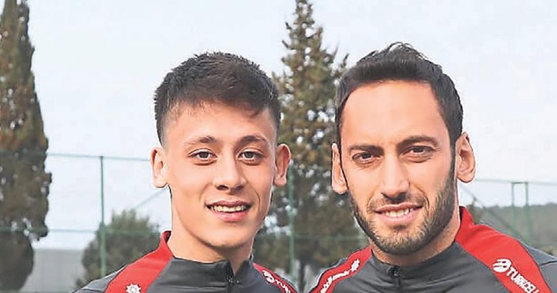 Milliler sahne alacak