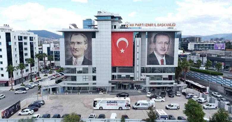 AK Parti İzmir zaferi kutluyor! Seçim mesajları: Adam kazandı