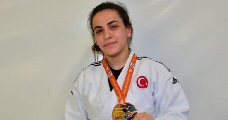 Dünyayı dize getiren kız