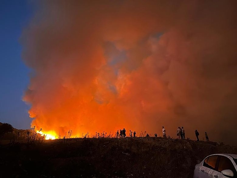 İzmir’deki yangının boyutu NASA haritasında