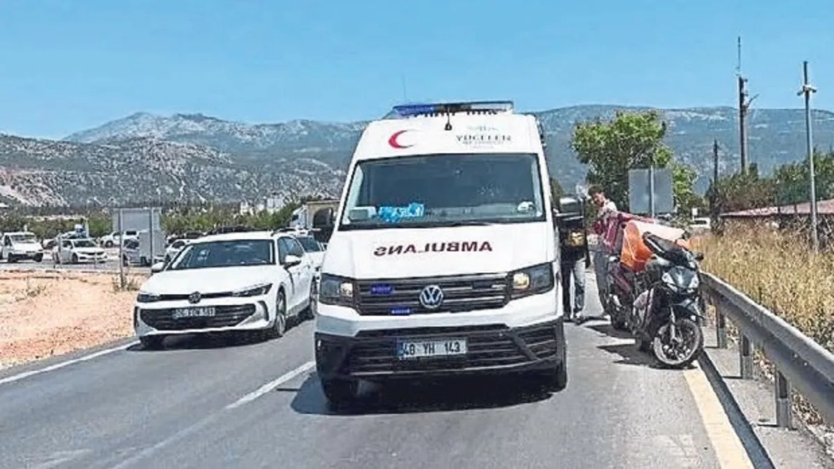 Muğla’da motosiklet yoldan çıktı: 1 yaralı