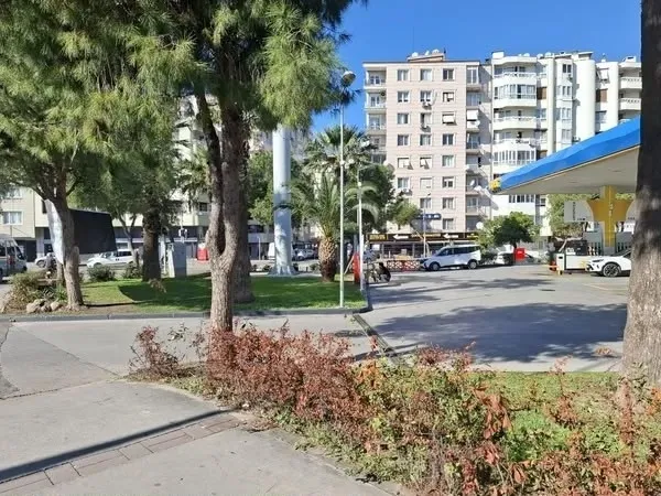 mahkemeden-karabaglar-belediyesine-ruhsat-darbesi-hukuka-aykiri-bulundu-1785245334463.jpeg