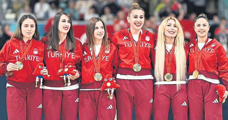 Altın madalya Filistin’e hediye