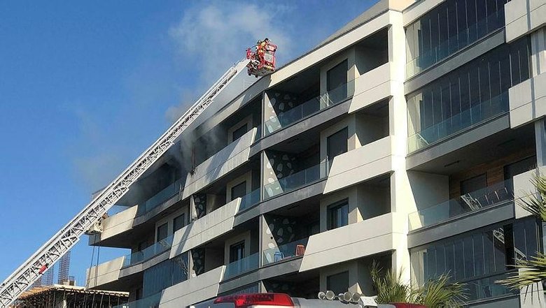 İzmir’de 26 yaşındaki gencin öldüğü apartman yangını mutfakta başlamış