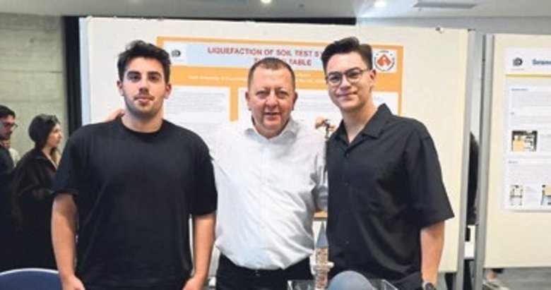 Dünyaca ünlü binalara deprem simülasyonu