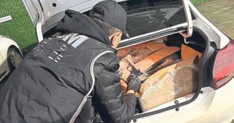 Ekiplerden yasa dışı silah ticareti yapanlara suçüstü!