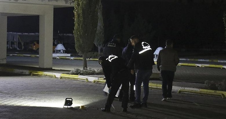 Uşak’ta hastanenin otoparkında av tüfeğiyle vurulan kişi ağır yaralandı