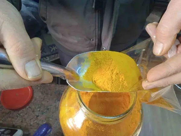 altin-gibi-baharat-zerdecalin-vucuttaki-gucu-bir-baska-iste-zerdecalin-sasirtan-faydalari-1789563807604.jpeg