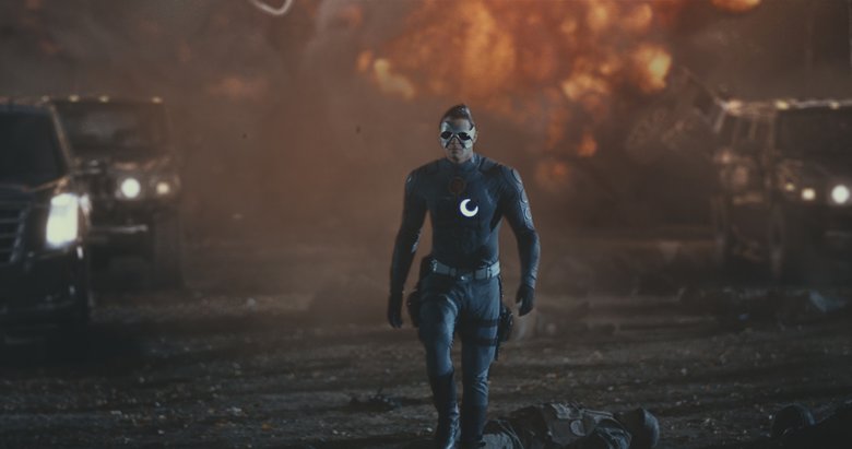 Ünlü teknik direktör Mustafa Denizli’den Akıncı setine sürpriz ziyaret!