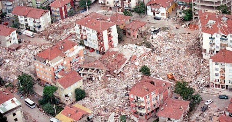 Büyük felaketin üzerinden 26 yıl geçti! 17 Ağustos Marmara Depremi’nin travmaları halen sürüyor!
