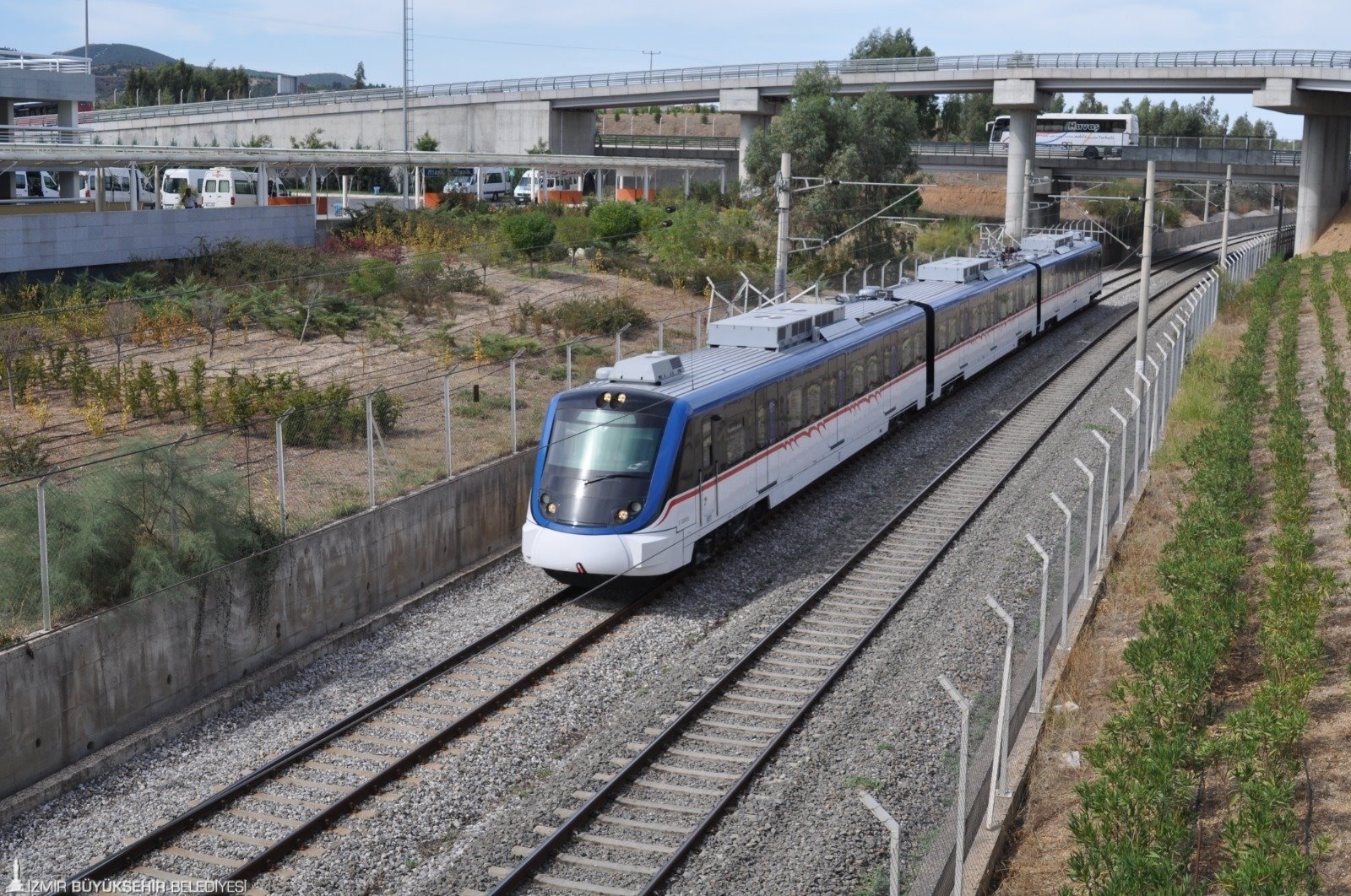 İzmir'de ulaşıma yılbaşı düzenlemesi