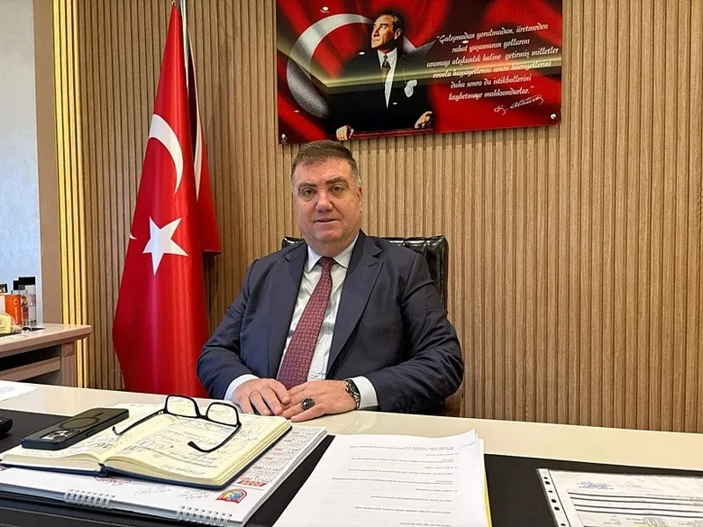 izmirde-taksilerin-en-buyuk-problemi-belli-oldu-baskan-ozkan-taksi-esnafini-suclamak-haksizlik-1786524002056.jpeg