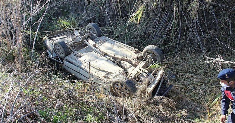Tarlada çalışan çiftçi, Mergen çayına uçan sürücünün hayatını kurtardı