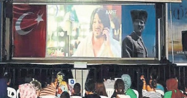 Altın Portakal’da ‘Gezen Sinema’ heyecanı başladı