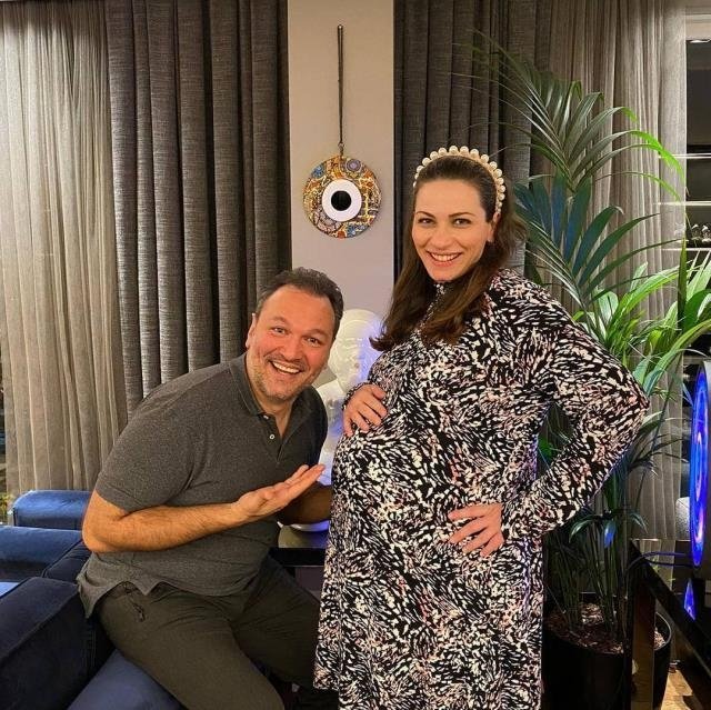 Koronavirüse yakalanan Ali Sunal hastaneye kaldırıldı