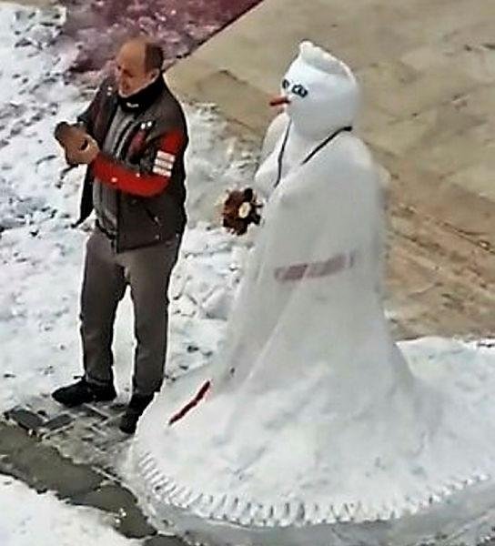 Denizli’de kötü havada işleri durma noktasına gelen esnaf karı eğlenceye çevirdi