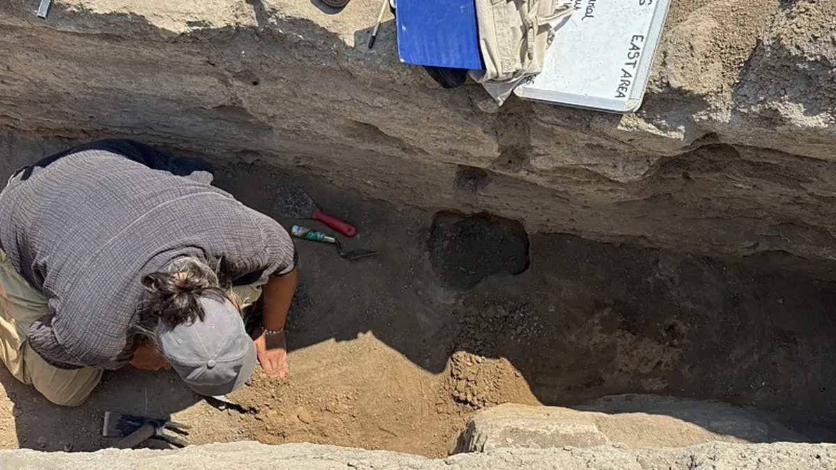 Çatalhöyük'teki kazılarda ortaya çıktı! 'Ölüler Evi'nden bebek iskeletleri bulundu