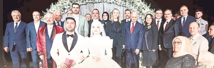 AK Parti İzmir’i buluşturan düğün