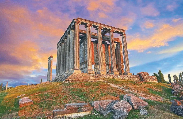 antik-dunyanin-ekonomi-merkezi-aizanoi-1780868744541.jpeg