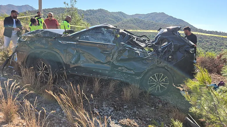 Datça’da kaza! Otomobil takla atarak yoldan çıktı: 1 ölü, 3 yaralı