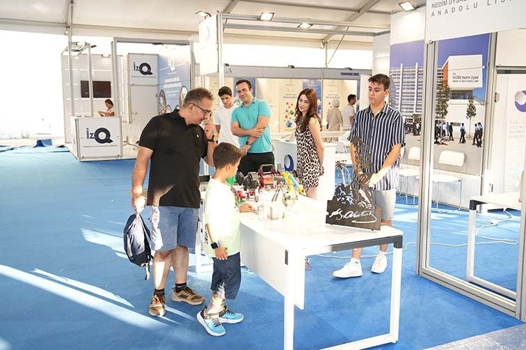 İEF’ye katılan İAOSB’ye gençlerin ilgisi yoğun oldu