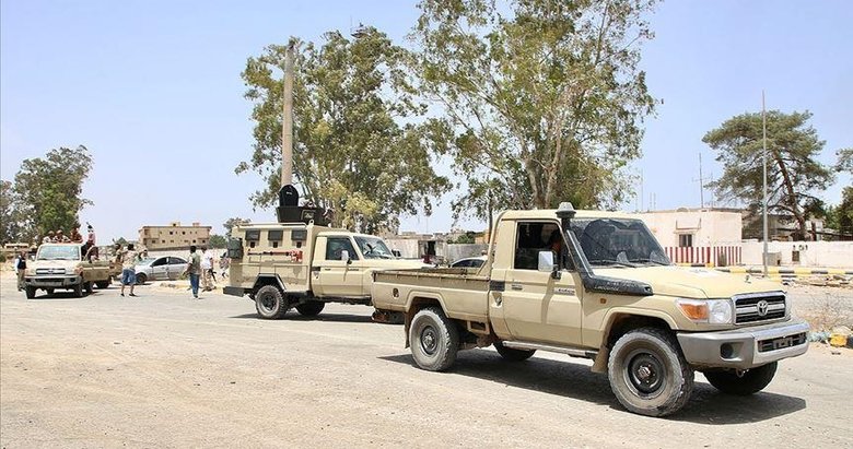 Libya ordusu Sirte’nin güneyinde iki bölgeyi ele geçirdi